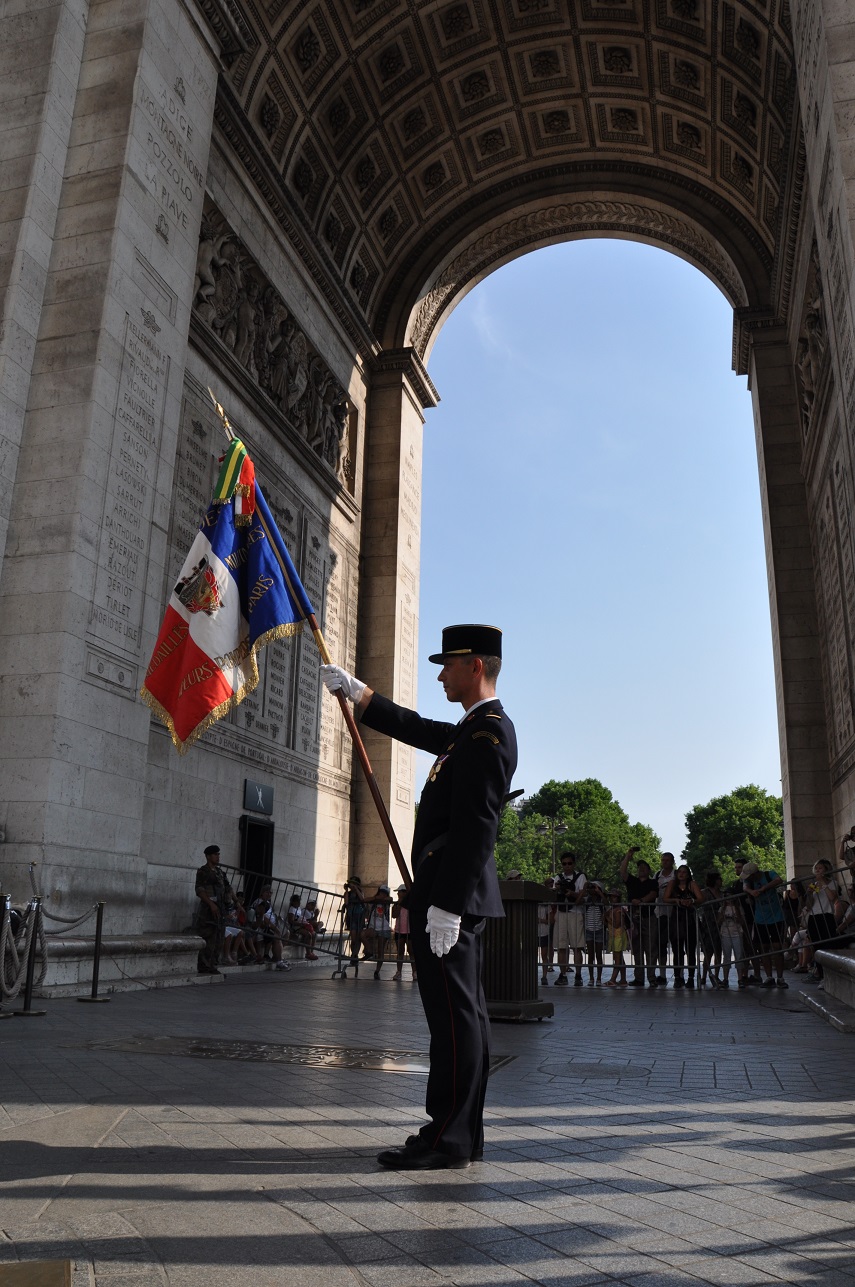 Adc franck moreau porte drapeau 6 bis